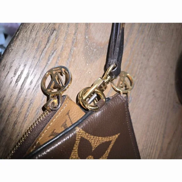 Authentic EUC LV On the Go Reverse Mono Giant Double Pouch Set Wristlet - Picture 3 of 15